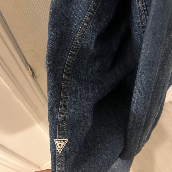 GUESS JEANS BUTTON DOWN SHIRT - Picture 4 of 8